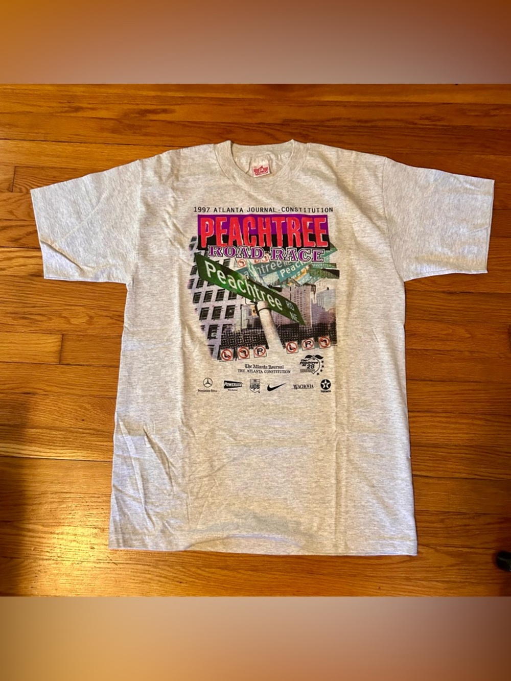 Vintage 1997 Peachtree Road Race Logo Atlanta Graphic T Shirt Sz L Gray
